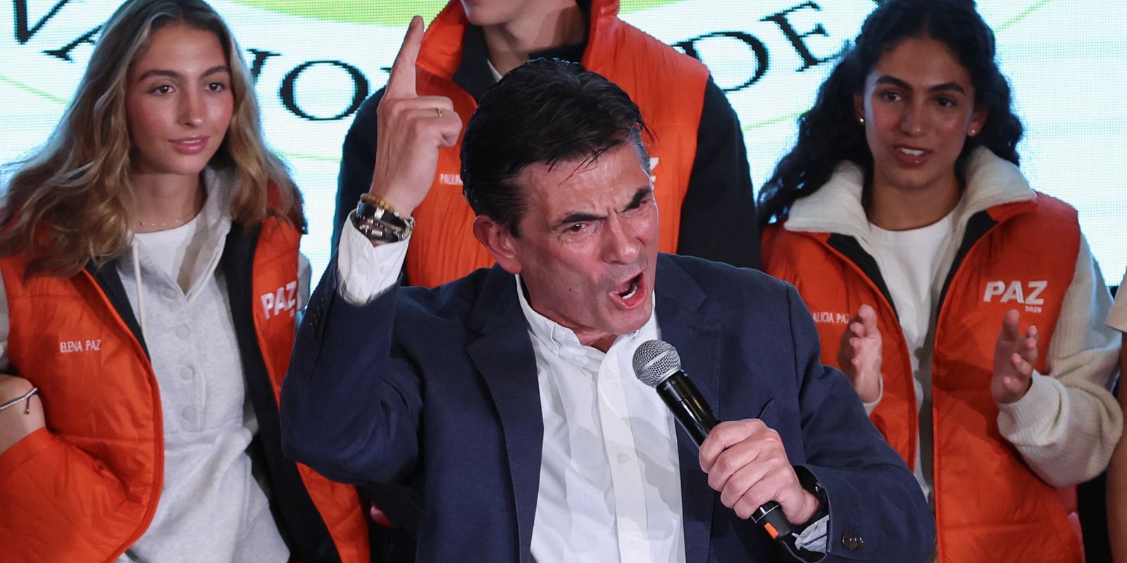 2025-10-20t025716z_1_lynxnpel9j03v_rtroptp_4_bolivia-election.jpg