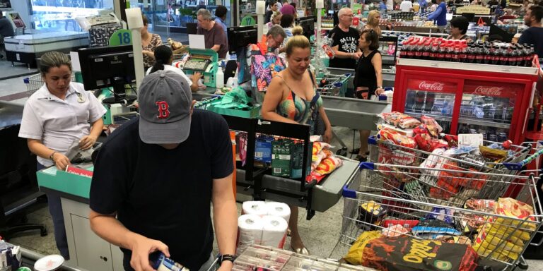 Mercado financeiro reduz previsão da inflação para 4,55% no Brasil