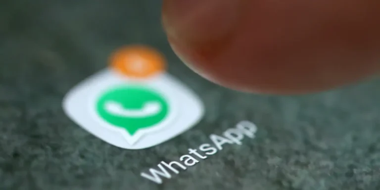 Brasileiro está falando menos de política no WhatsApp, mostra estudo