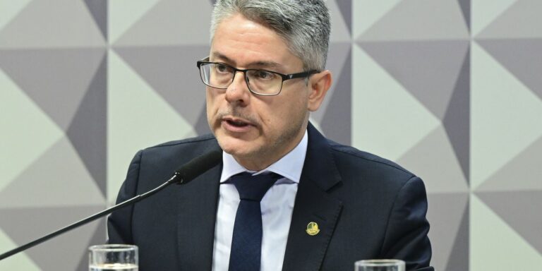 Senado aprova PL Antifacção com penas que podem chegar a 120 anos