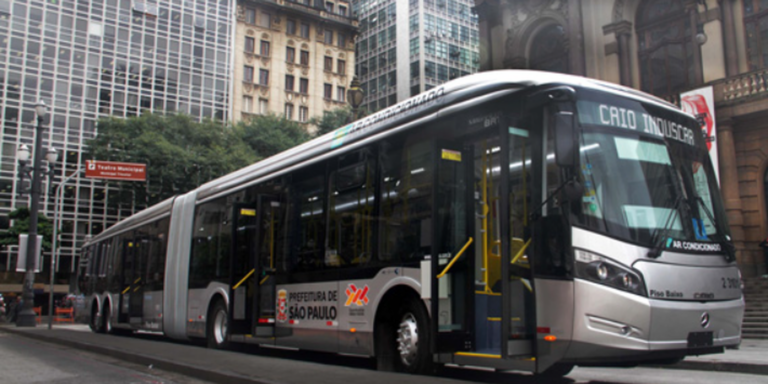 Prefeito de SP não descarta aumento na tarifa dos ônibus em 2026