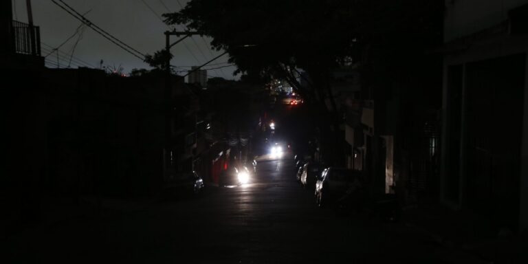 Ministério diz que Enel pode perder concessão se não cumprir metas