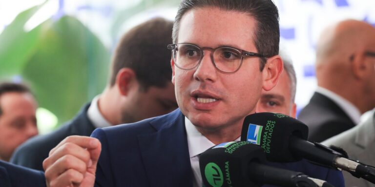 Motta elogia servidora alvo da PF e diz que Dino não aponta desvio