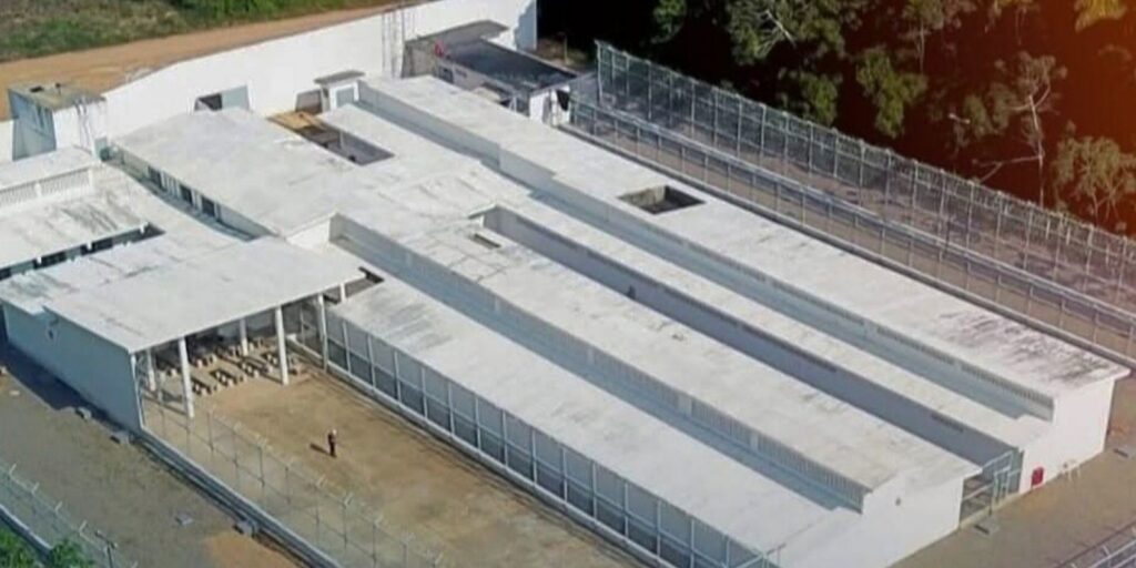 Após fuga, autoridades procuram 12 detentos de prisão em Maués (AM)