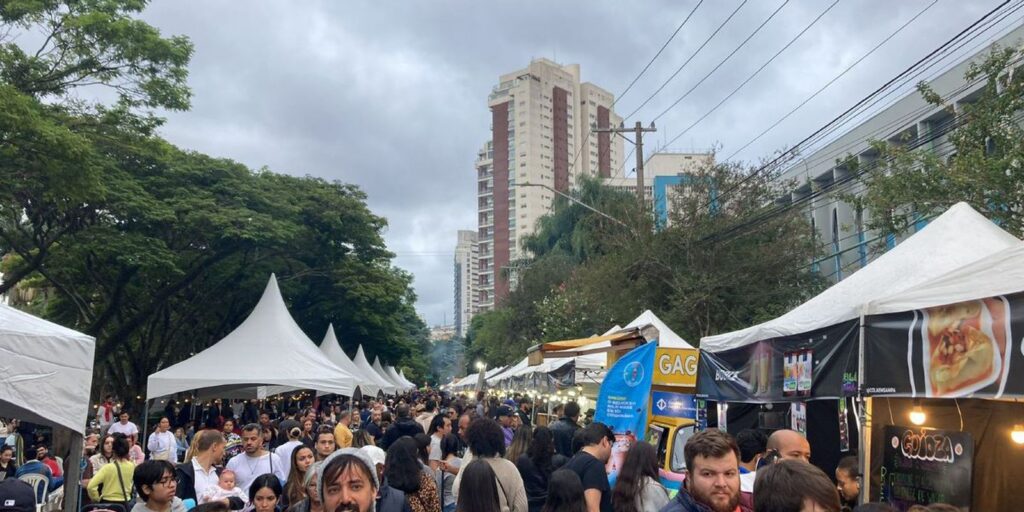 Feira Gastronômica em Pinheiros comemora aniversário de 472 anos de SP