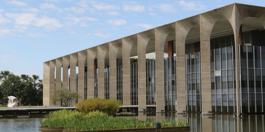 MRE monitora decisão de eurodeputados que trava acordo com o Mercosul