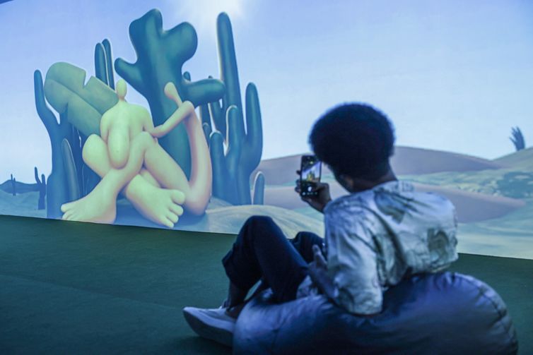 Brasília (DF), 10/02/2026 - Visita guiada no centro cultural TCU à exposição “Transbordar o mundo: os olhares de Tarsila do Amaral”, que estará aberta ao público a partir de 11 de fevereiro.
Foto: Joédson Alves/Agência Brasil