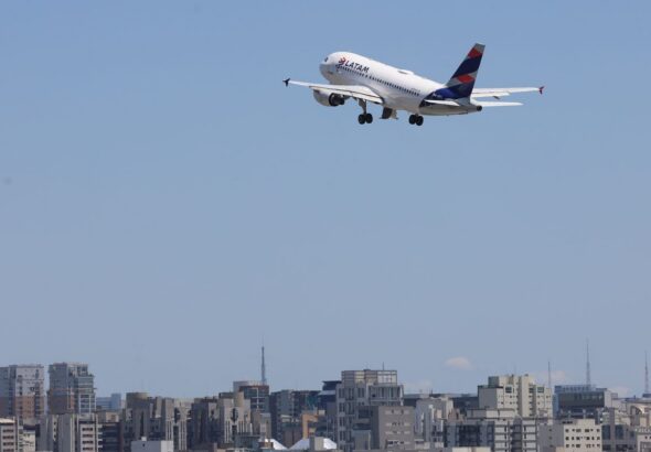 Greve na Argentina provoca alteração nos voos da Latam