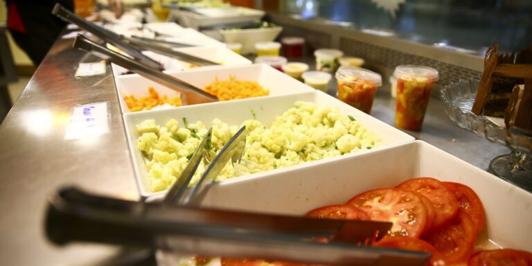 Alelo obtém liminar contra nova regra do vale-alimentação 