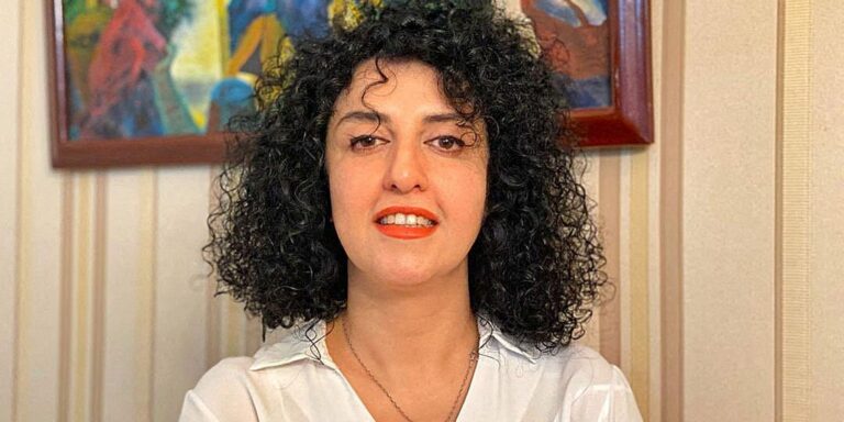 Tribunal do Irã condena Nobel da Paz a mais sete anos e meio de prisão