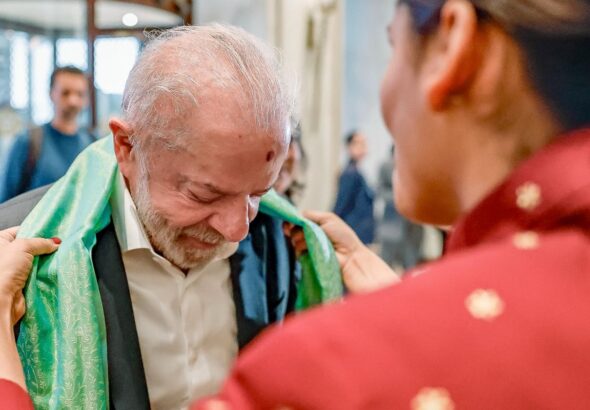 Lula chega à Índia e primeiro compromisso é cúpula sobre IA