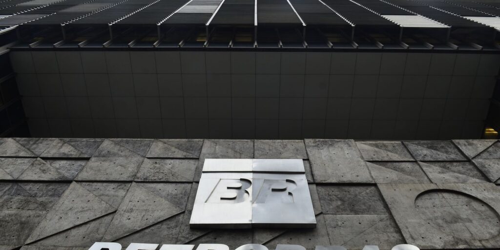 Petrobras abre mão de assumir controle da petroquímica Braskem