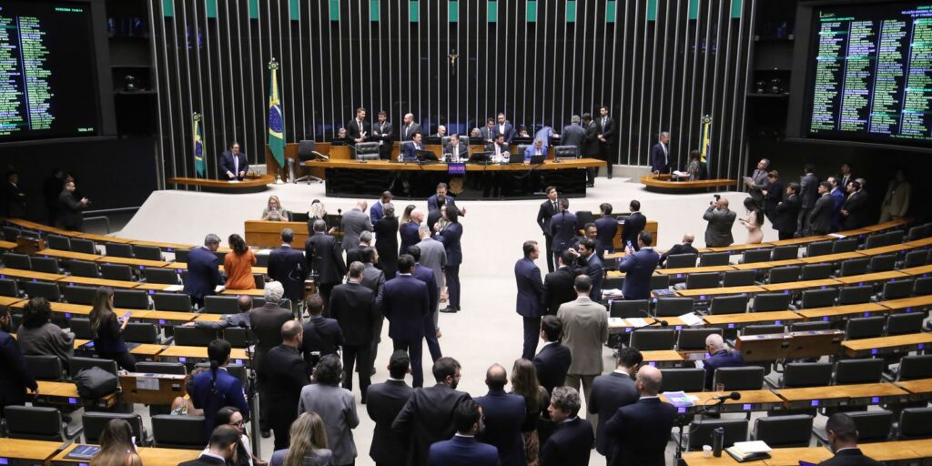 Câmara aprova PL antifacção e endurece penas para crime organizado