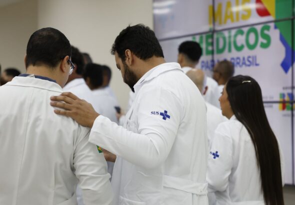 Faculdades de medicina têm até sexta para aderir ao Bolsa Permanência