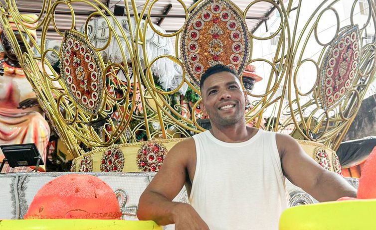 Rio de Janeiro (RJ), 12/02/2026 – Carnavalesco da Estácio de Sá, Marcus Paulo - Escolas da Série Ouro do Rio terão competição acirrada pelo campeonato.
Foto: w7produções/Divulgação