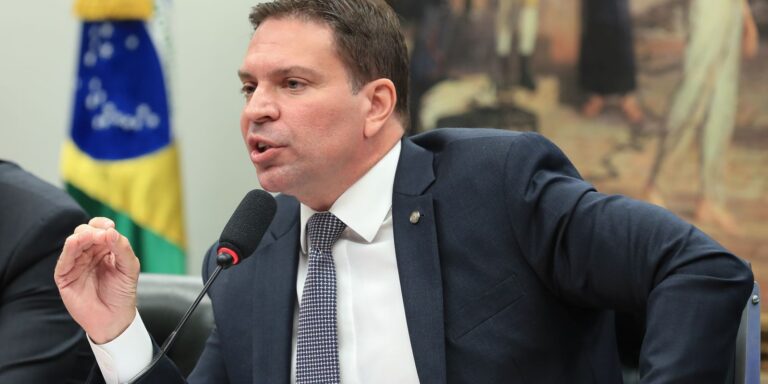 Foragido nos EUA, Ramagem é ouvido pelo STF por videoconferência