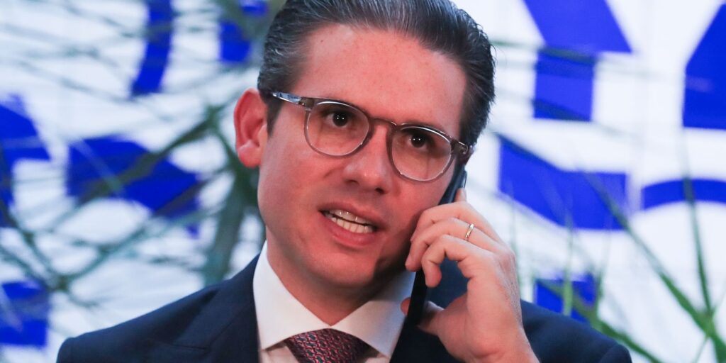 Proposta que acaba com jornada de trabalho 6x1 vai para a CCJ