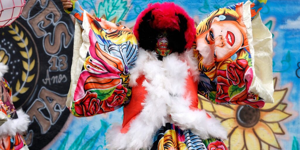 Mulheres bate-bolas, Brilhetes de Anchieta conquistam espaço na rua