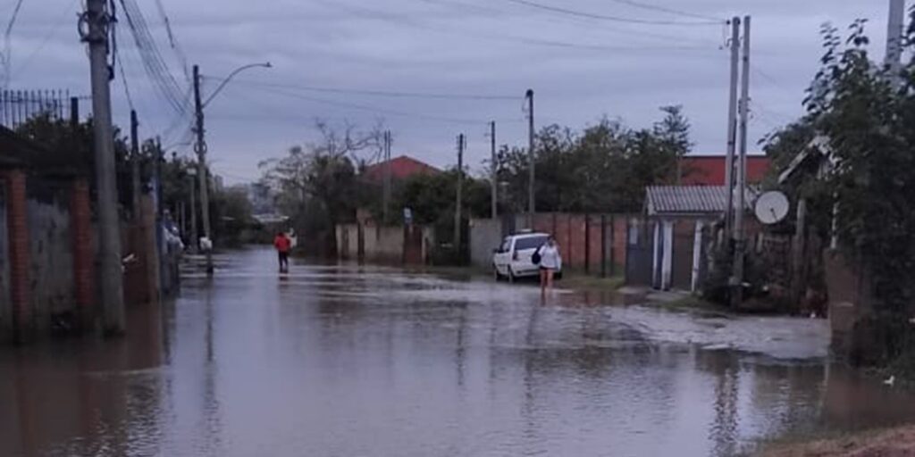 Chuvas fortes causam estragos no noroeste do Rio Grande do Sul