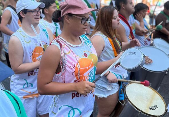Bloco Percussomos do Amor ressalta inclusão no carnaval de Niterói