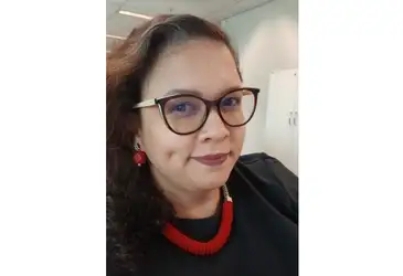 19/02/2026 - 'Graphic novels' podem preparar professores para debate étnico-racial em sala de aula. Na foto a doutoranda Fernanda Pereira da Silva.Foto: Divulgação/arquivo pessoal