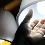 Aneel mantém bandeira verde e conta de luz não terá acréscimo em abril