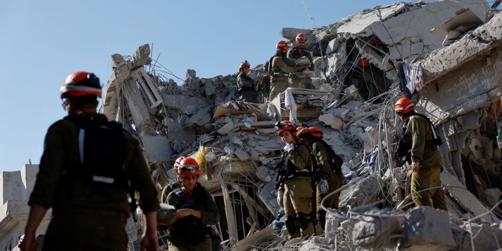 Bombardeios seguem neste domingo no Oriente Médio