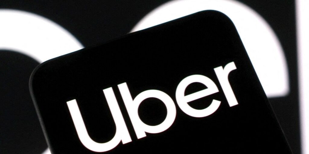 Uber terá que indenizar passageira vítima de intolerância religiosa