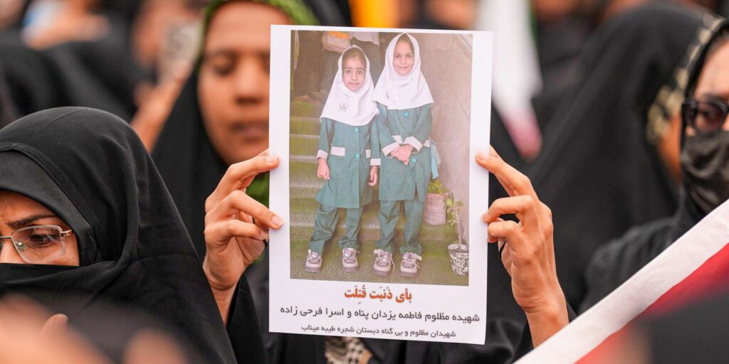 Ataque a escola de meninas no Irã expõe horrores da guerra