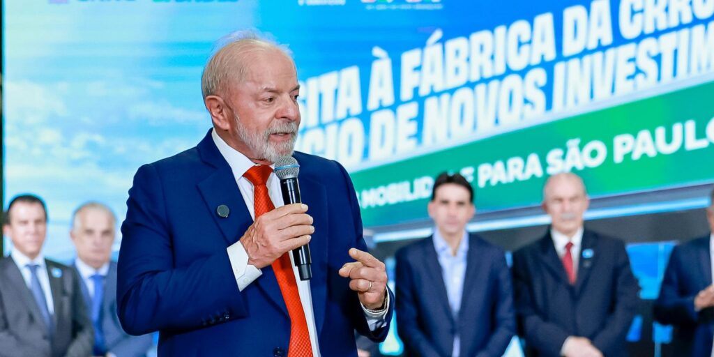 Lula defende parcerias externas para trazer novas tecnologias ao país