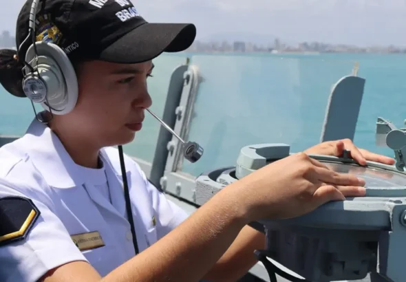 Voluntárias ingressam no serviço militar inicial feminino