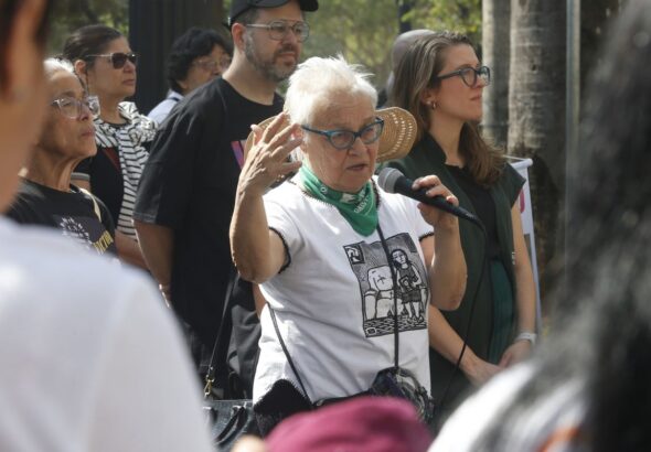 Mulheres estão perdendo o direito de ir e vir, diz Amelinha Teles