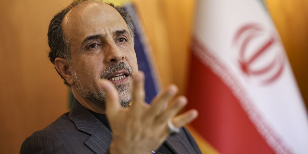 Embaixador do Irã: EUA evitam acordo e Trump se acha “rei do mundo"