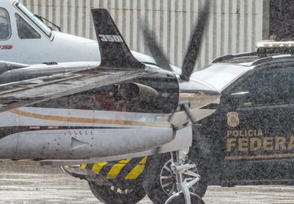 Vorcaro chega a Brasília em voo da PF e vai para presídio federal