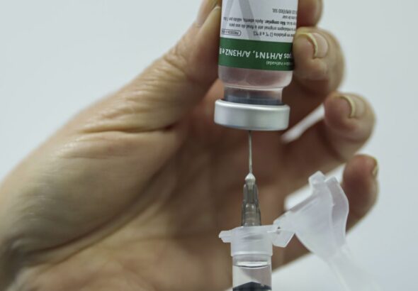 Vacinação contra a gripe começa no DF