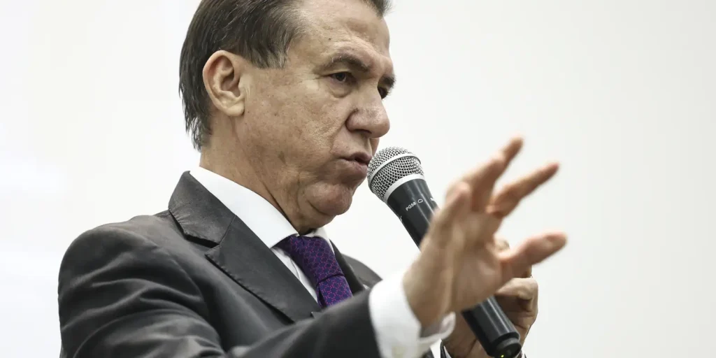 Governo pode enviar projeto com urgência se escala 6x1 não avançar