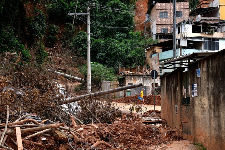 Juiz de Fora (MG), 19/03/2026 - Bairro Três Moinhos, um dos mais afetados pelas fortes chuvas. Um mês depois dos deslizamentos e alagamentos que causaram a morte de mais de 70 pessoas em Juiz de Fora, além de deixar milhares de pessoas desabrigadas. Foto: Tânia Rêgo/Agência Brasil