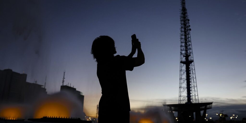 Artistas traduzem Brasília sem precisar de palavras 