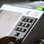 Onze governadores renunciam para disputar eleições de outubro