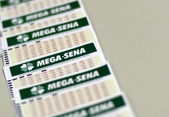 Mega-Sena acumula novamente e prêmio principal vai para R$ 60 milhões