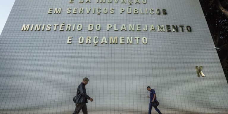 Gasto com pessoal e benefícios fiscais terão limite a partir de 2027