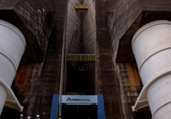 Energia solar em Itaipu tem potencial para dobrar capacidade da usina