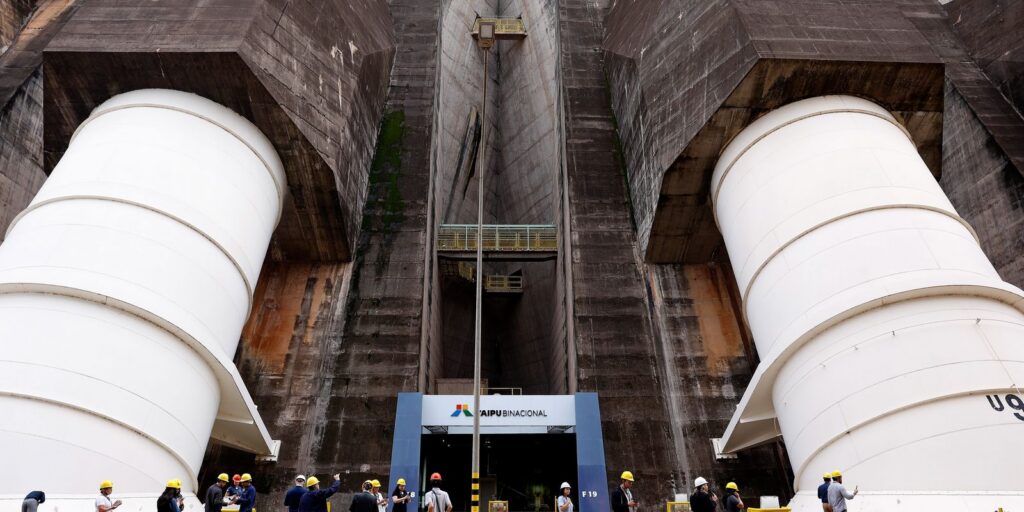 Diretor brasileiro de Itaipu garante tarifa reduzida em 2027