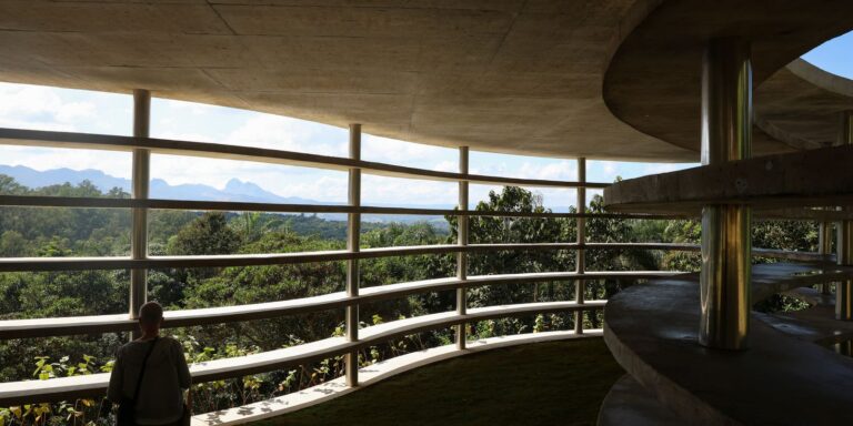 Inhotim celebra 20 anos com inauguração de três novas obras