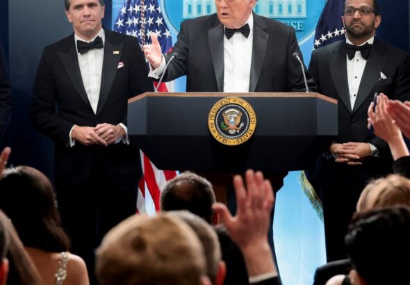 Homem atira durante jantar de Trump com correspondentes em Washington