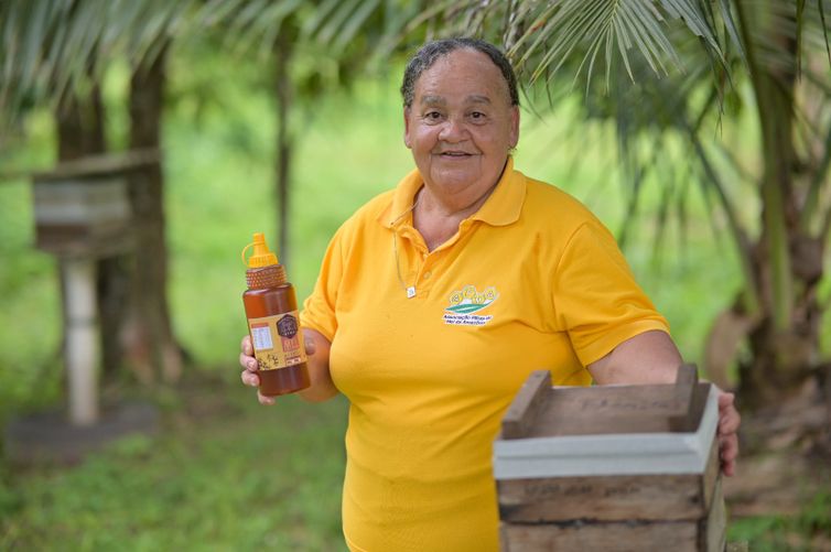 Paraupebas - Pará 19/04/2026 - Ana Alice de Queiroz, uma das fundadoras da Associação Filhas do Mel da Amazônia (AFMA). Foto: Washington Alves/ Ligth Press