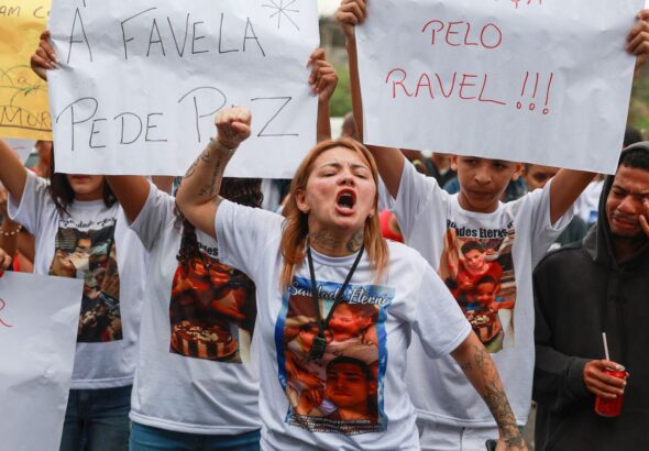 Nove em cada dez moradores de comunidade reprovam operações violentas