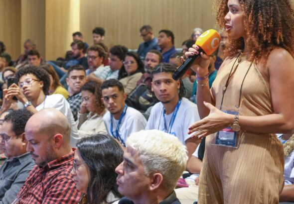 Simpósio no Rio discute futuro da mídia sonora no Brasil