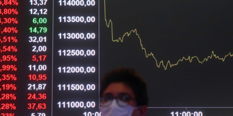Bolsa tem pior mês desde 2023, e dólar sobe 1,82% em maio