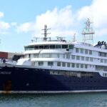 Navio de cruzeiro atingido por hantavírus retira passageiros doentes